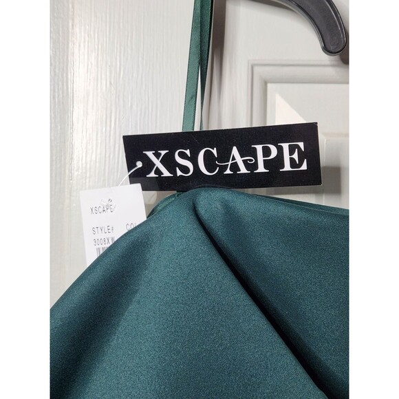 Xscape Hailey Long Scuba Crepe Off the Shoulder Gown Women Size 20 ~ Pine Green - Picture 5 of 8